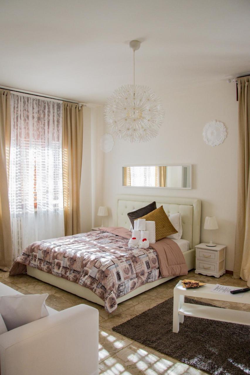 Guest House Piazza Isolo Βερόνα Εξωτερικό φωτογραφία