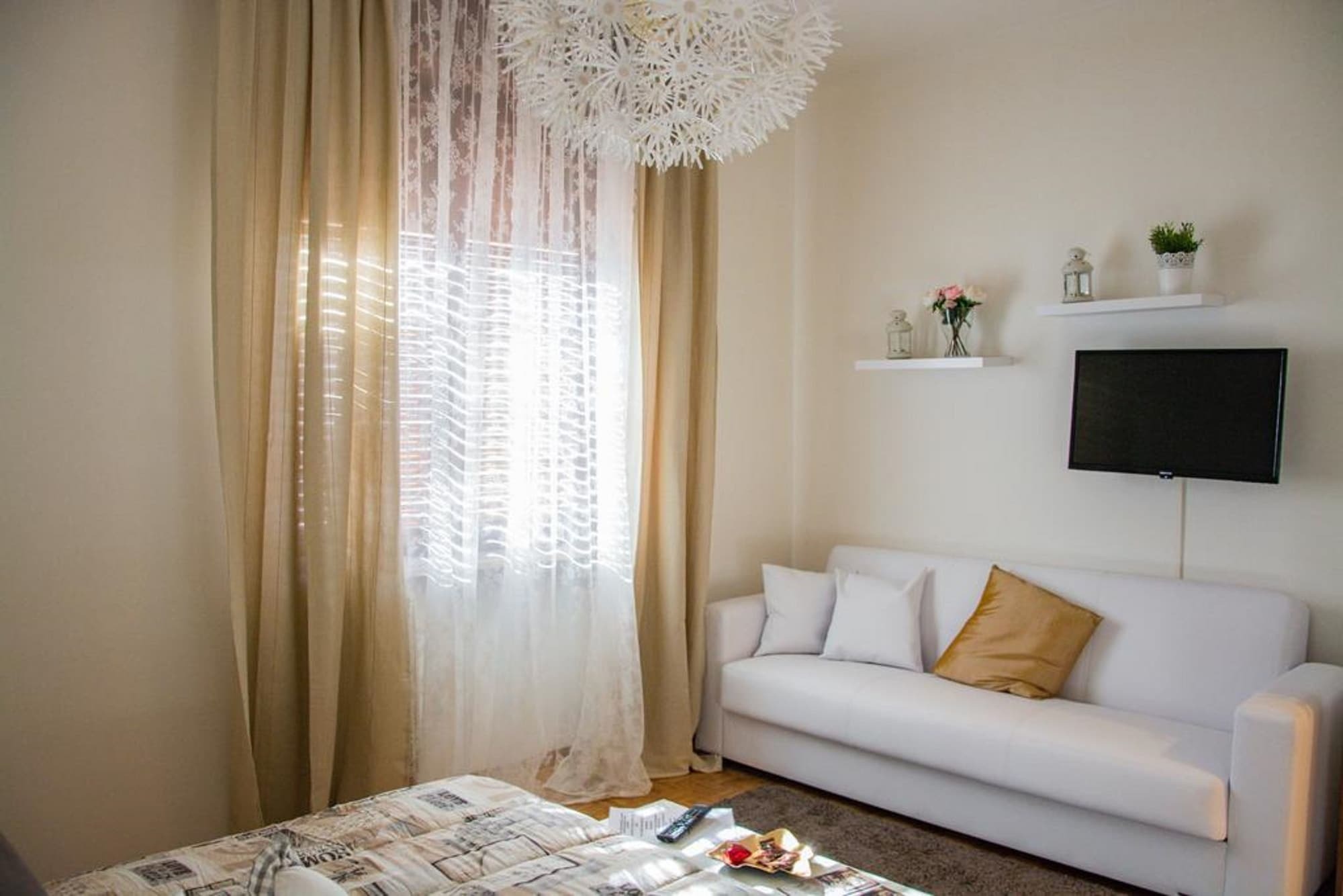 Guest House Piazza Isolo Βερόνα Εξωτερικό φωτογραφία